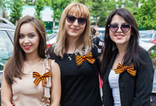 Уруш ва меҳнат фахрийларини табриклаш акциясидан