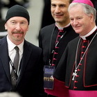 Эдж из U2 выступил в Сикстинской капелле