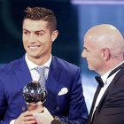 ФИФА вручила призы лучшим