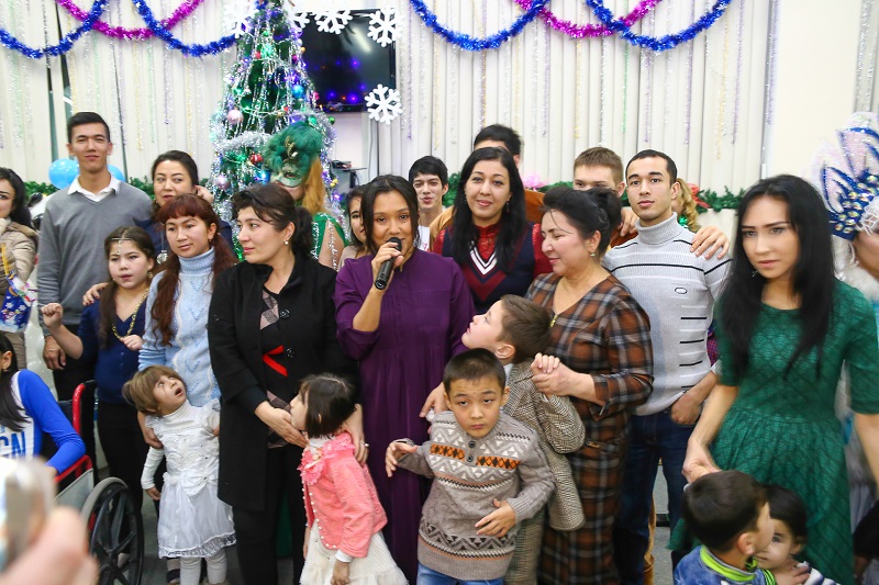 alt
